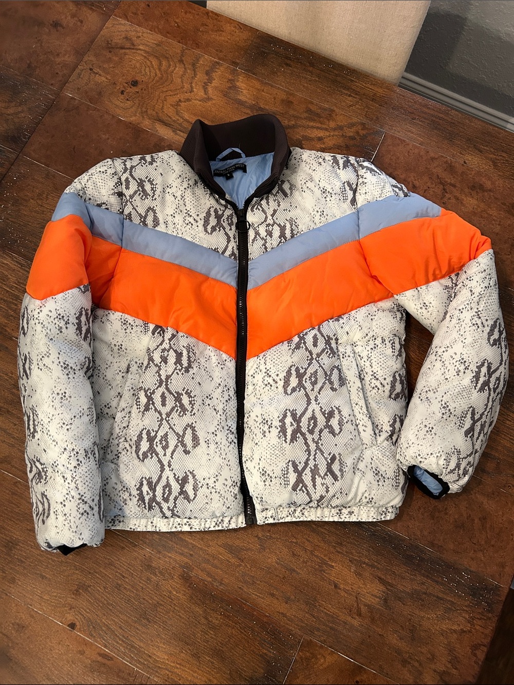 Central Park West Snake-Print Puffer Jacket Orange/Light Blue Chevron NWOT Sz L